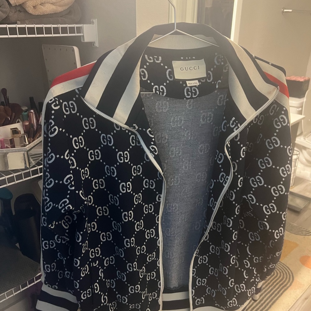 Gucci Monochrome GG Logo Jacket - Picture 2 of 7